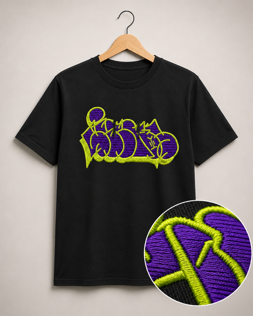 Polera Bordada Grafiti